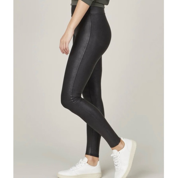 Spanx Sleek & Smooth Faux Leather High Waist Black Leggings, Size Medium - Picture 1 of 9
